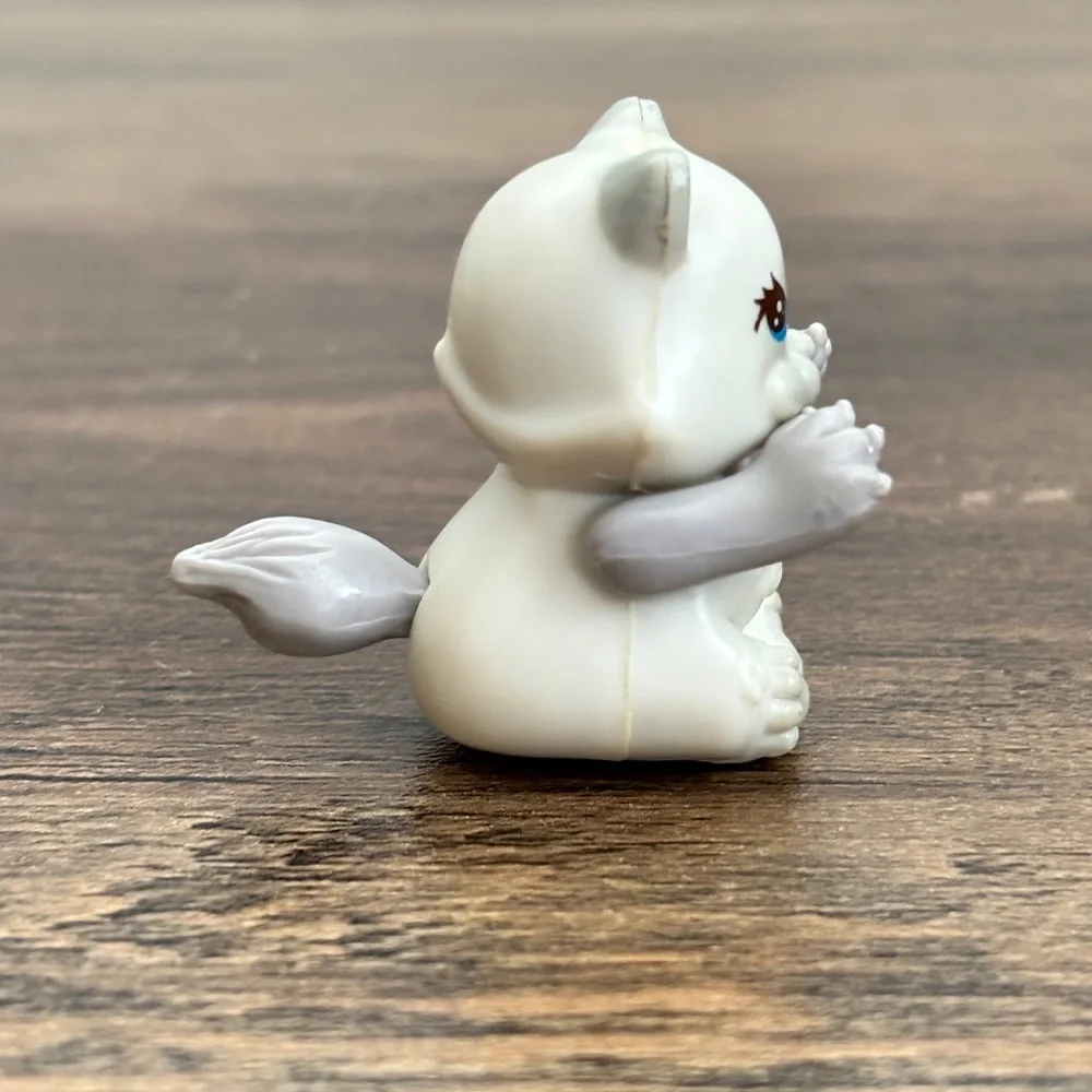 VINTAGE Kenner Littlest Pet Shop Cutesy Kitten Gray Cat Toy 1992 LPS Arm Moves